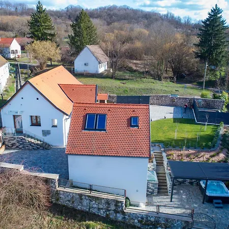 Veloralux Kovacsszenaja